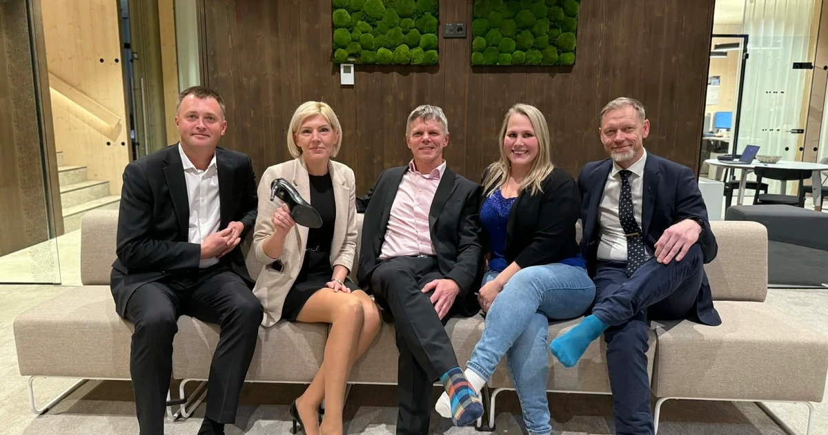 Kohalikud volikogu esimesel istungil 27.11.2025. Foto: Mari Künnapas